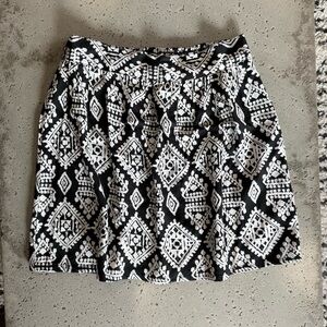 Black and White Patterned Women's Skirt